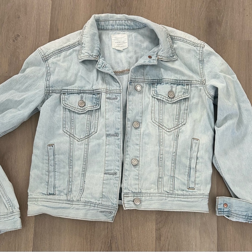 Women’s Light Blue Denim Jacket